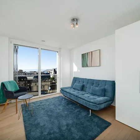Appartamento Luxury 4bd In Center & Lake View By Guestlee *