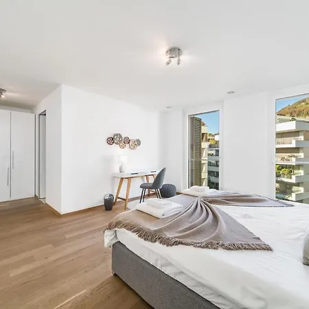 Luxury 4bd In Center & Lake View By Guestlee